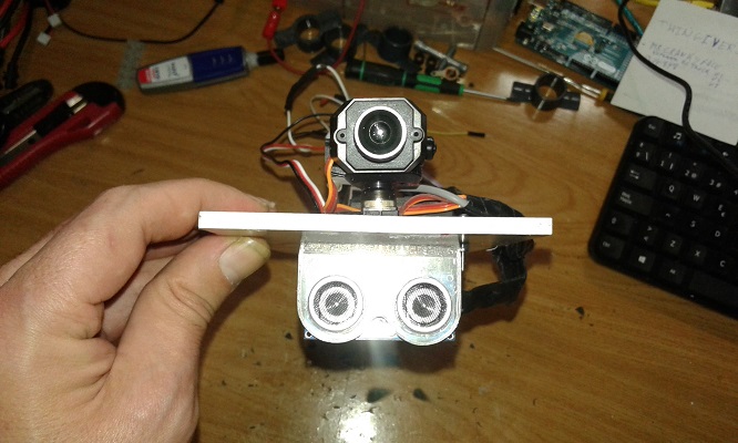 por lo menos me sirvió para montar la electrónica en el poco espacio del que disponía<br /><br />at least it helped me to assemble the electronics in the little space I had